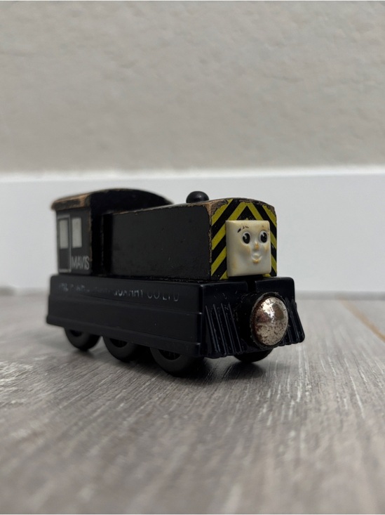 Thomas & Friends Other - Wooden Mavis - Thomas & Friends